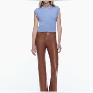 EUC Aritzia Wilfred Alps Vest - Soft Cyan Blue